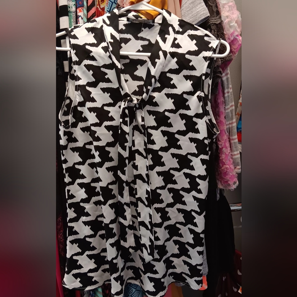 Black and White Patterned Women's Dress